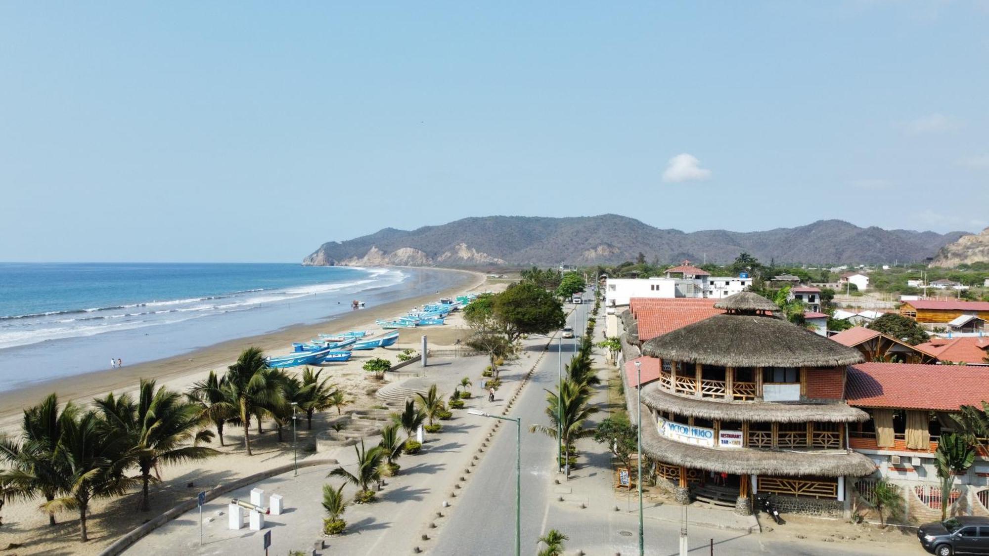 Victor Hugo Hotel Puerto Lopez Ngoại thất bức ảnh