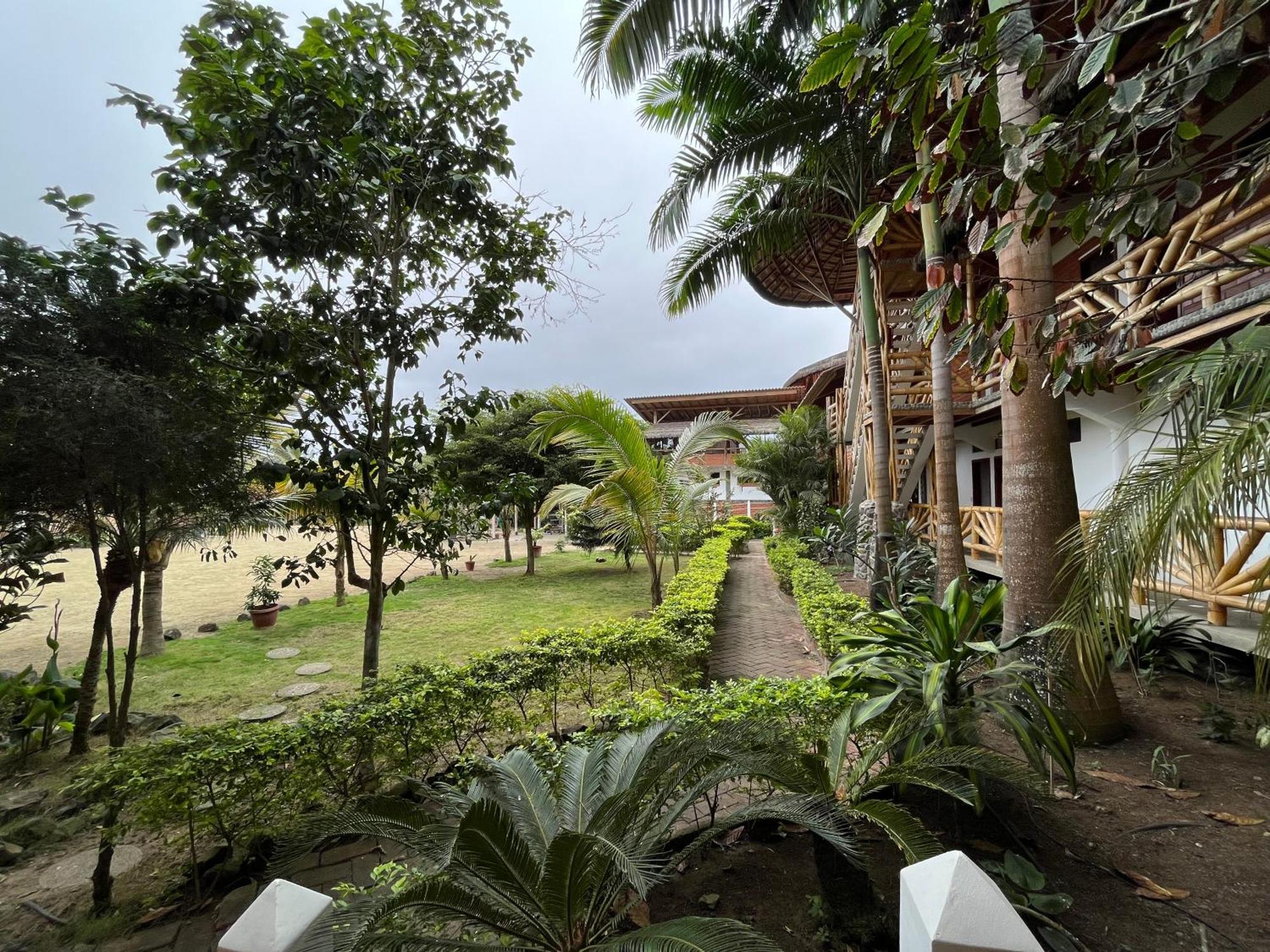 Victor Hugo Hotel Puerto Lopez Ngoại thất bức ảnh