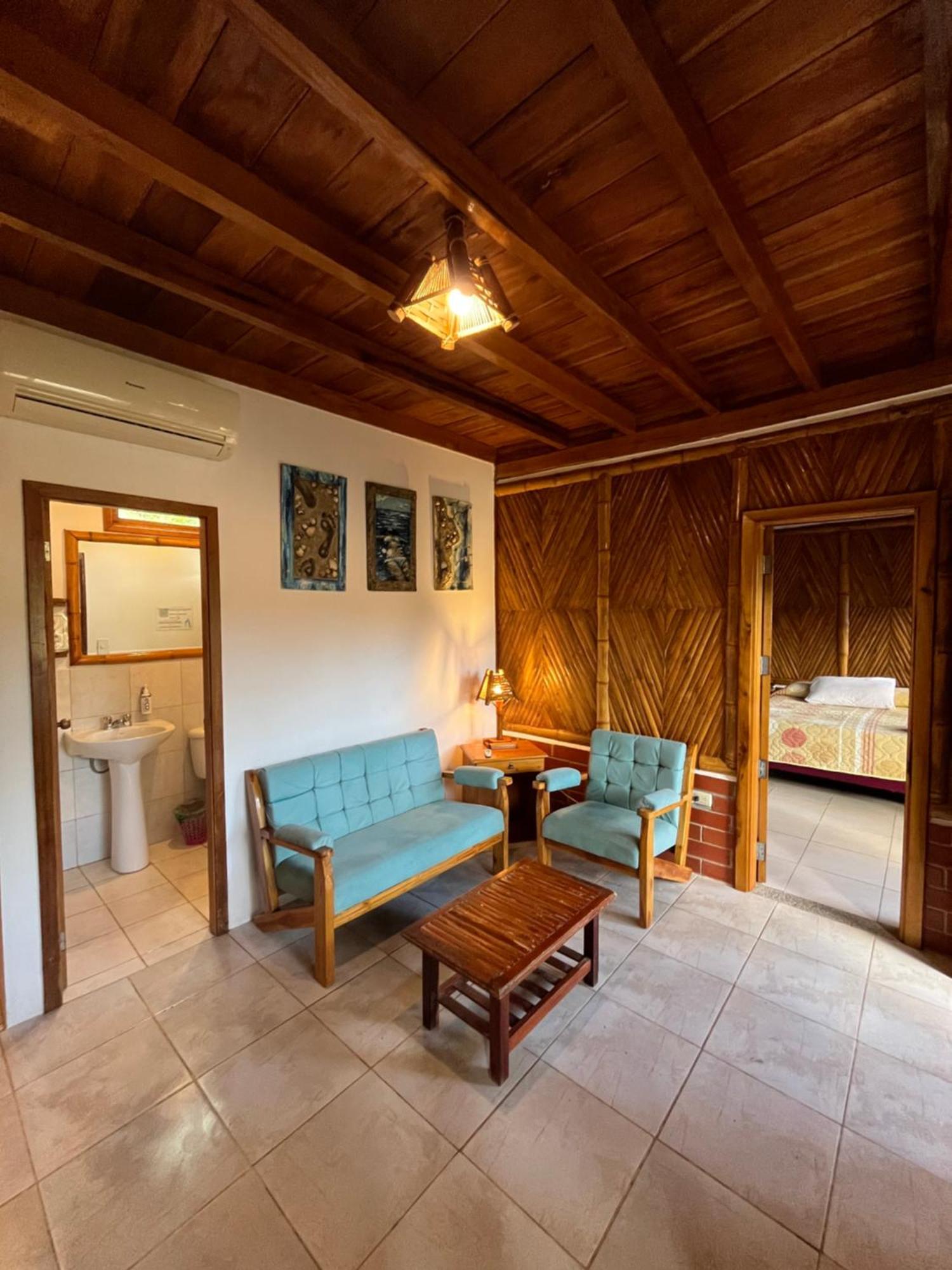 Victor Hugo Hotel Puerto Lopez Ngoại thất bức ảnh