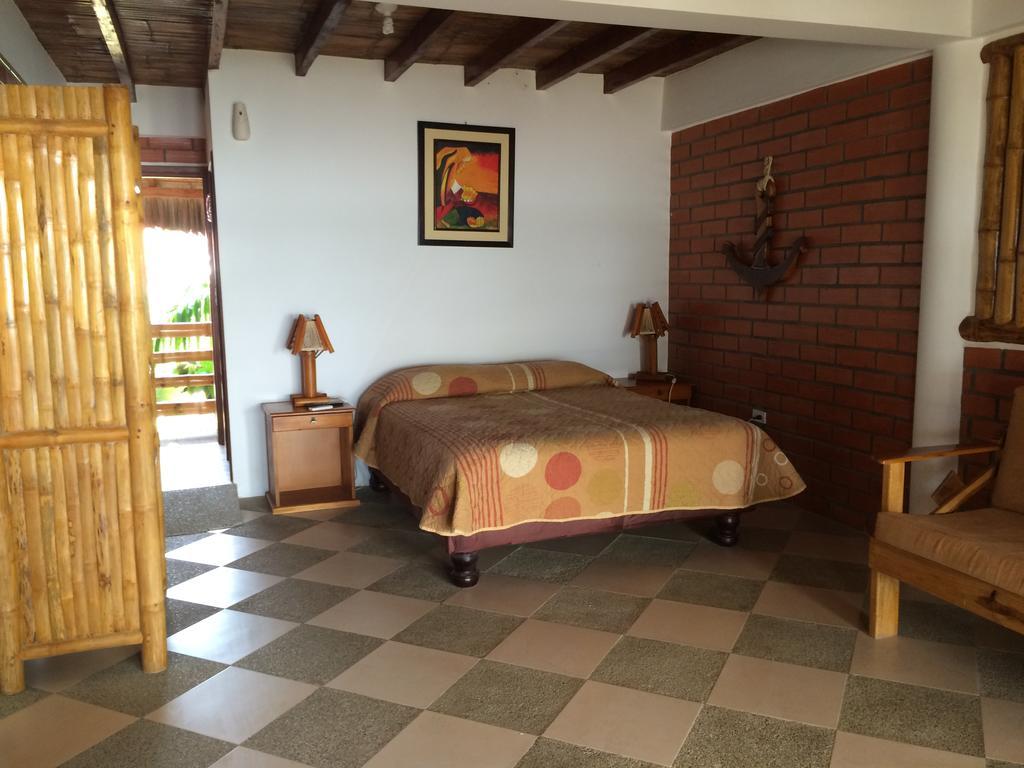 Victor Hugo Hotel Puerto Lopez Ngoại thất bức ảnh